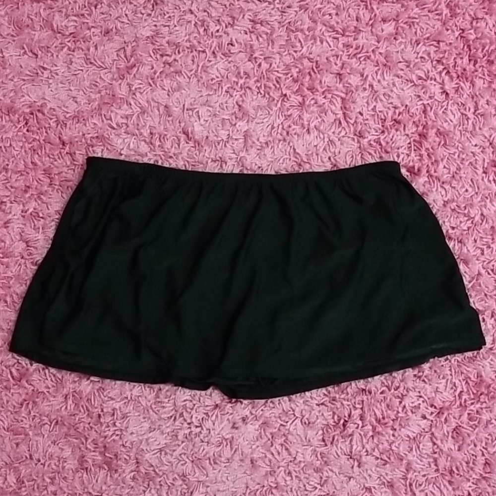 Like new Catalina swim skirt with brief 2X